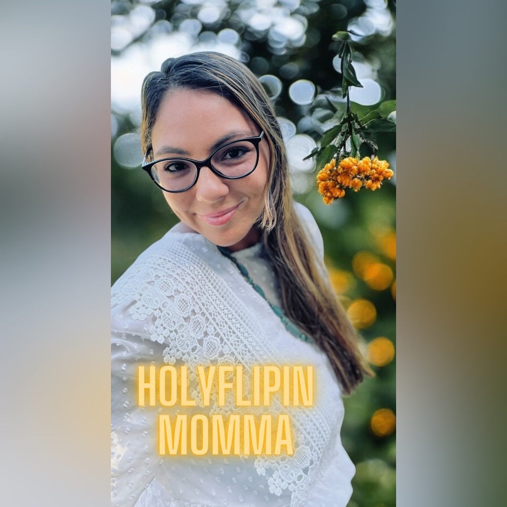 🔥 HOLYFLIPINMOMMA IS LIVE RIGHT NOW! Hurry don’t miss the DEALS and FUN🔥 - Picture 3 of 17